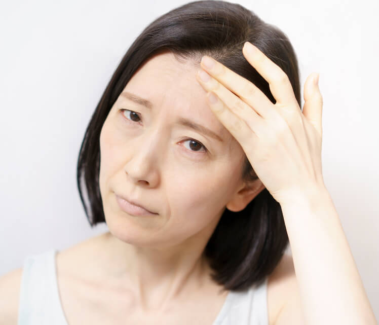 自体纤维母细胞M Cell 治疗适合族群  ☑ 脸部细纹明显、肤质干扁或弹性下降。  ☑ 有凹陷型痘疤、脸颊凹陷或真皮层结构不平整。  ☑ 希望减少外来填充物使用，较倾向自体来源方式。  ☑ 能配合较长周期疗程与追踪安排。