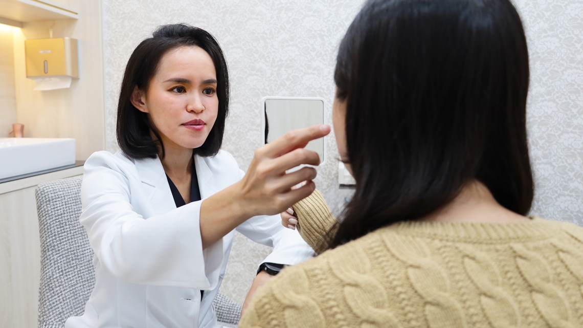 陳依凡醫師推薦E電波與閨蜜電波，助女性從臉部到私密全面保養。