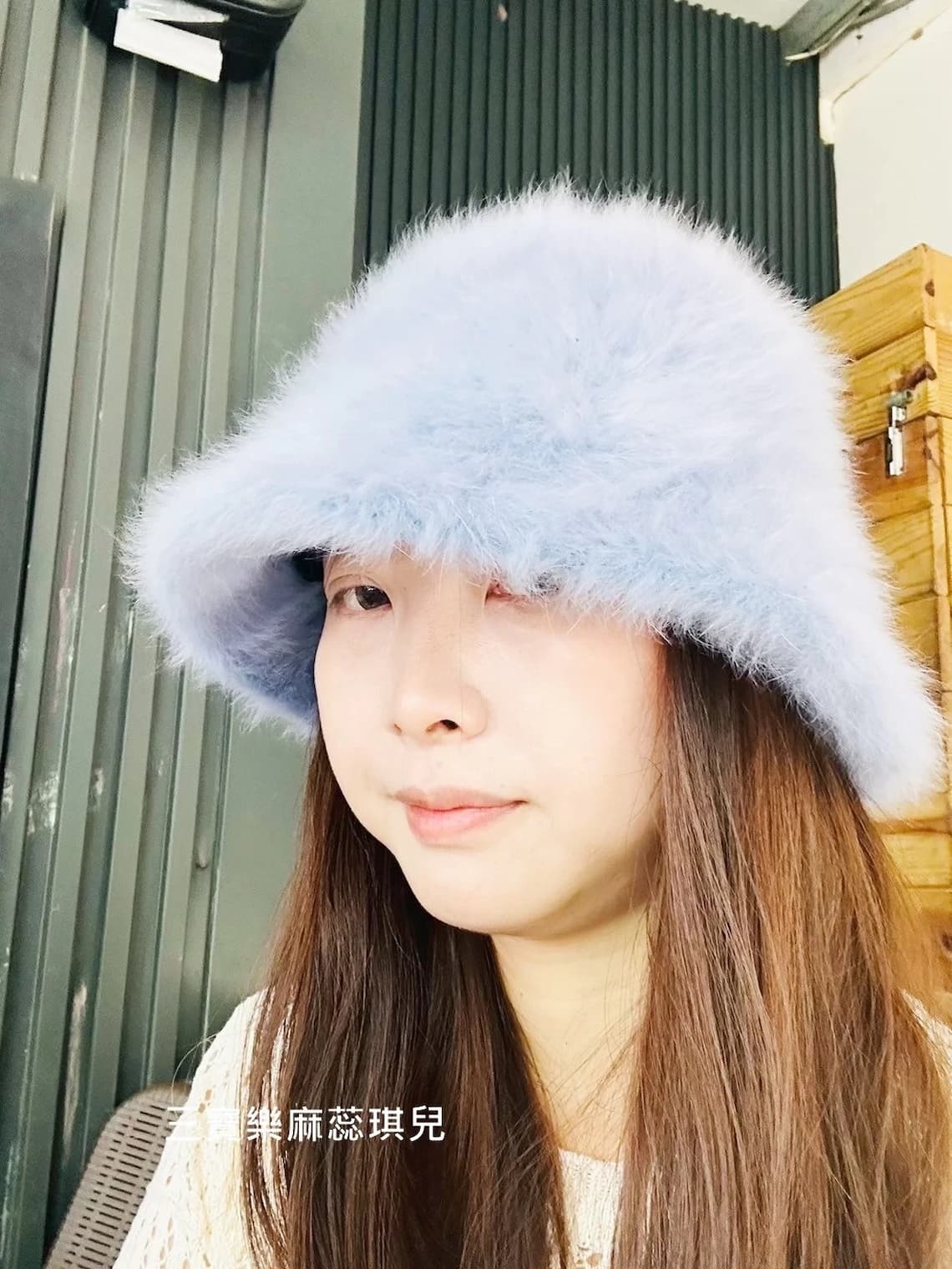 施打新倍提電音雙波前的樣子，臉部鬆垂